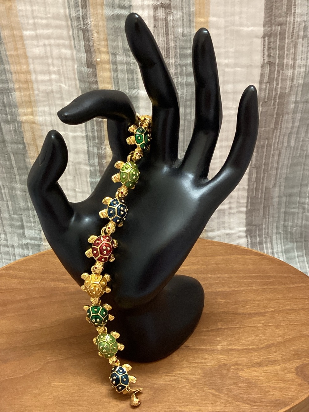 KJL goldtone enameled turtle link bracelet Whimsical Retro designer jewelry